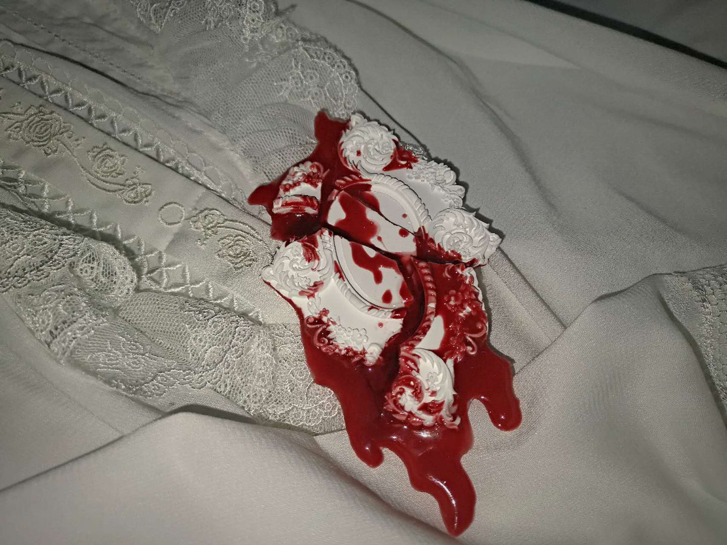 Broken Time Bloodstain Brooch Handmade