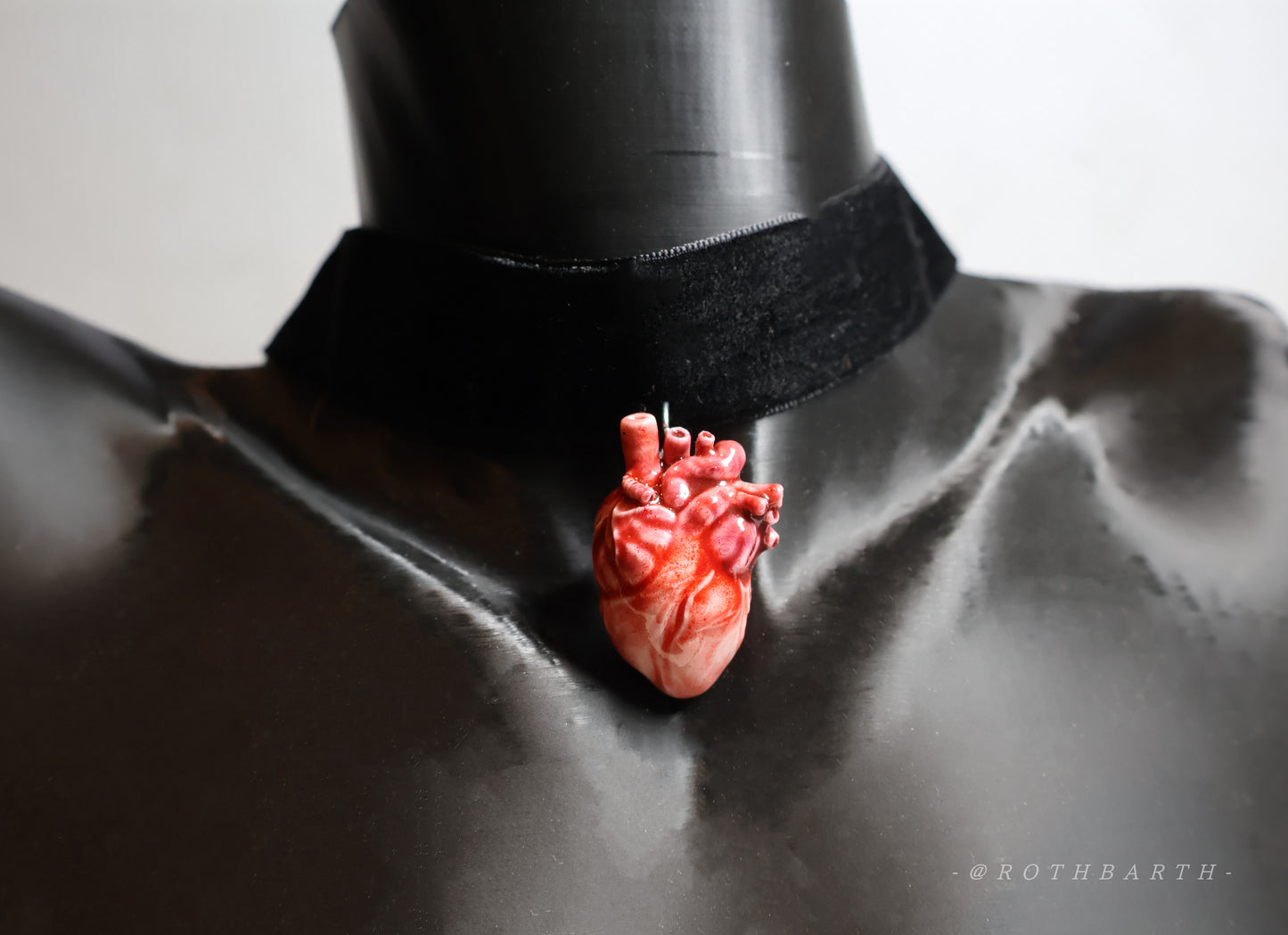 Ba-Dum Choker anatomical heart